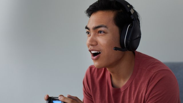 stealth 700 ps gen2_lifestyle1